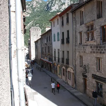 Appartement De Charme Au Coeur D Une Cite Medievale Villefranche-de-Conflent Exterior photo